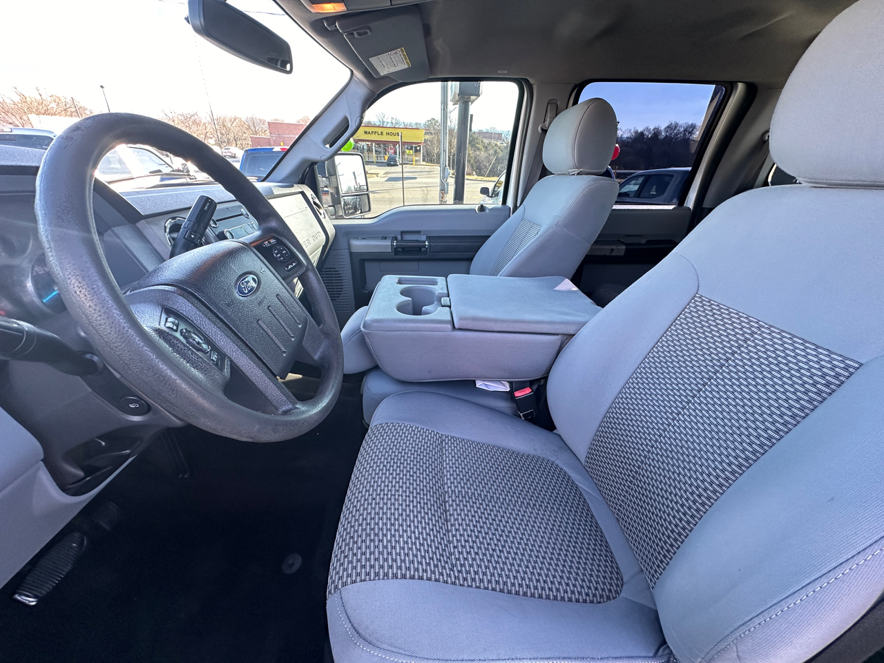 Ford Super Duty F-250 SRW 4WD Crew Cab 172" XLT 2016