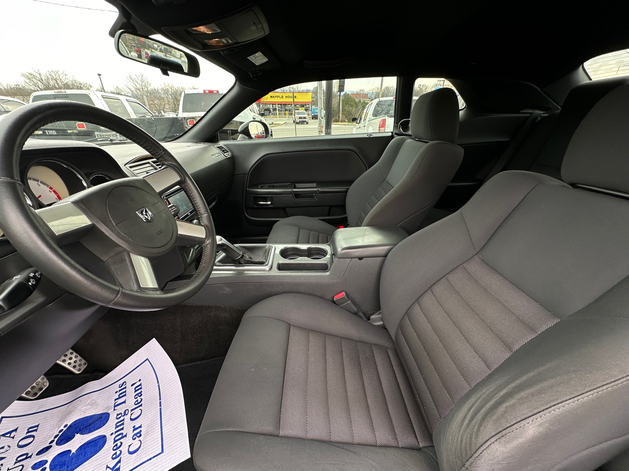 Dodge Challenger 2dr Cpe R/T 2010