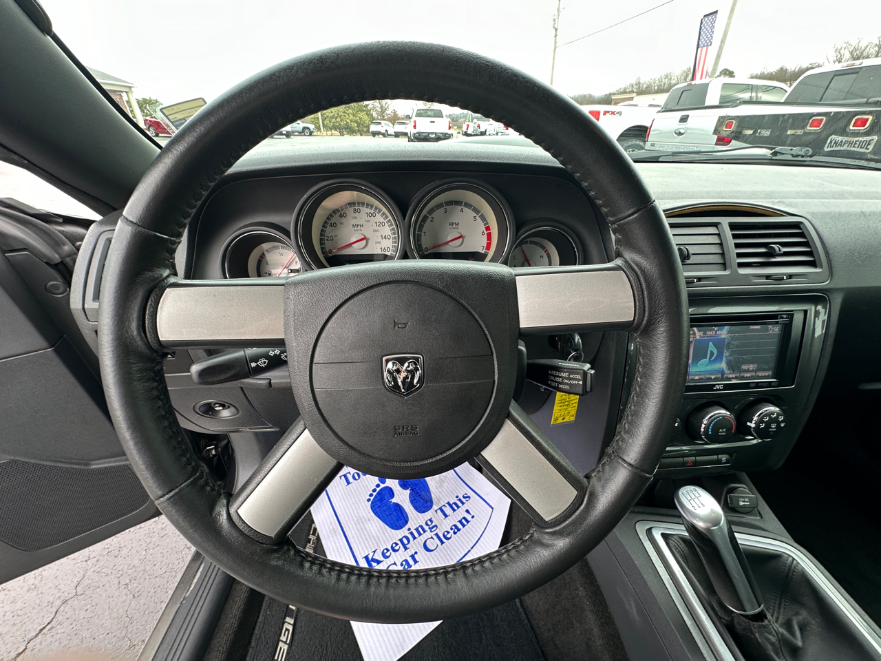 Dodge Challenger 2dr Cpe R/T 2010