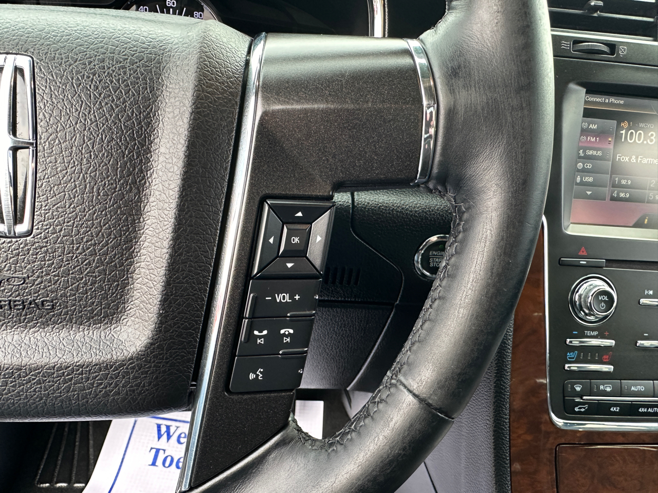 Lincoln Navigator 4WD 4dr 2015