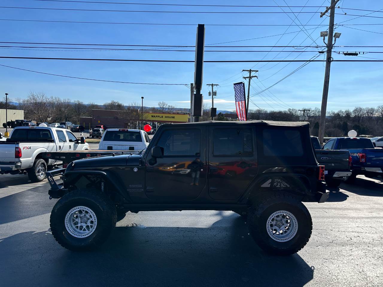 Jeep Wrangler Unlimited 4WD 4dr Sport 2013