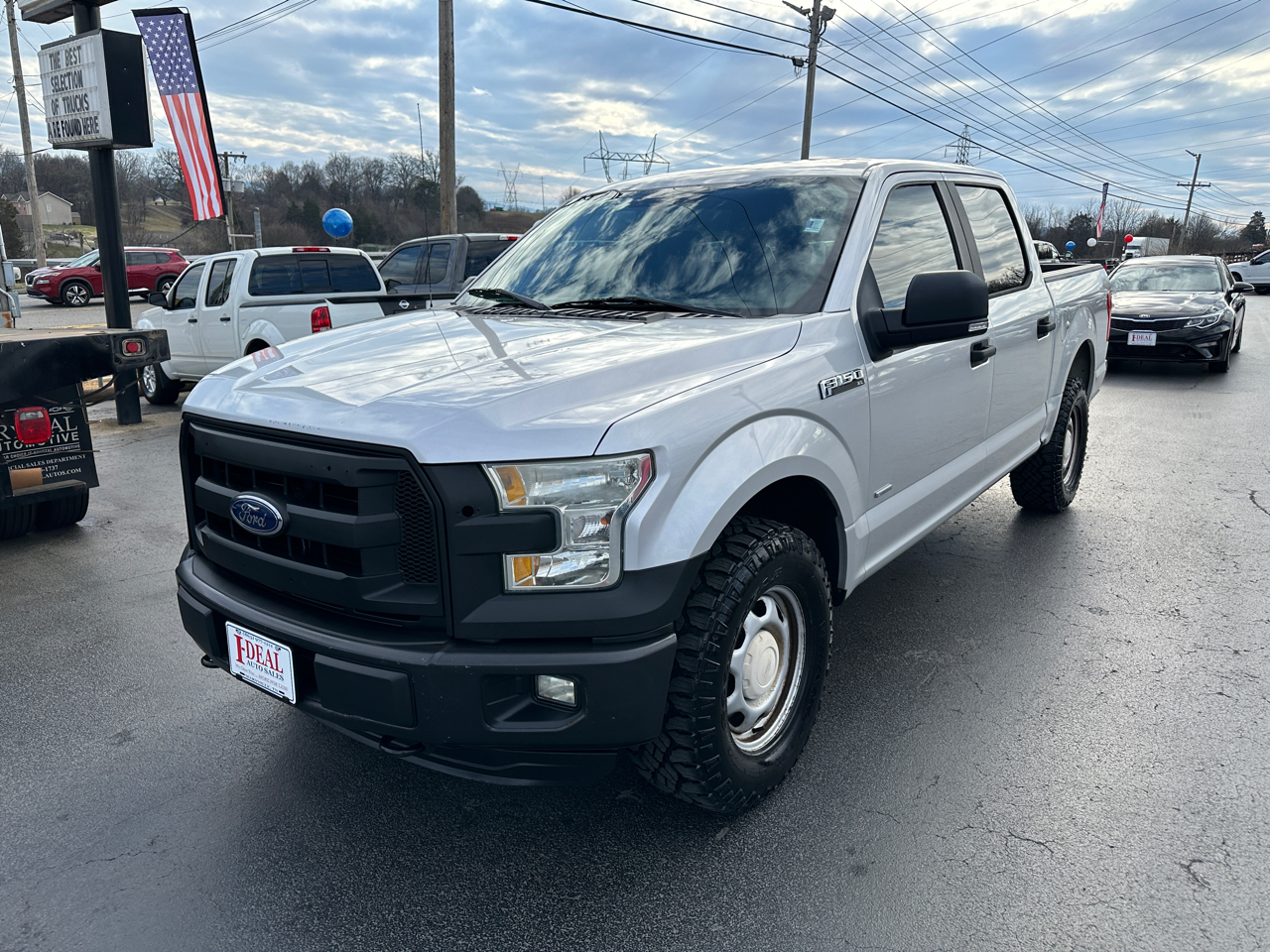 Ford F-150 4WD SuperCrew 145" XL 2015
