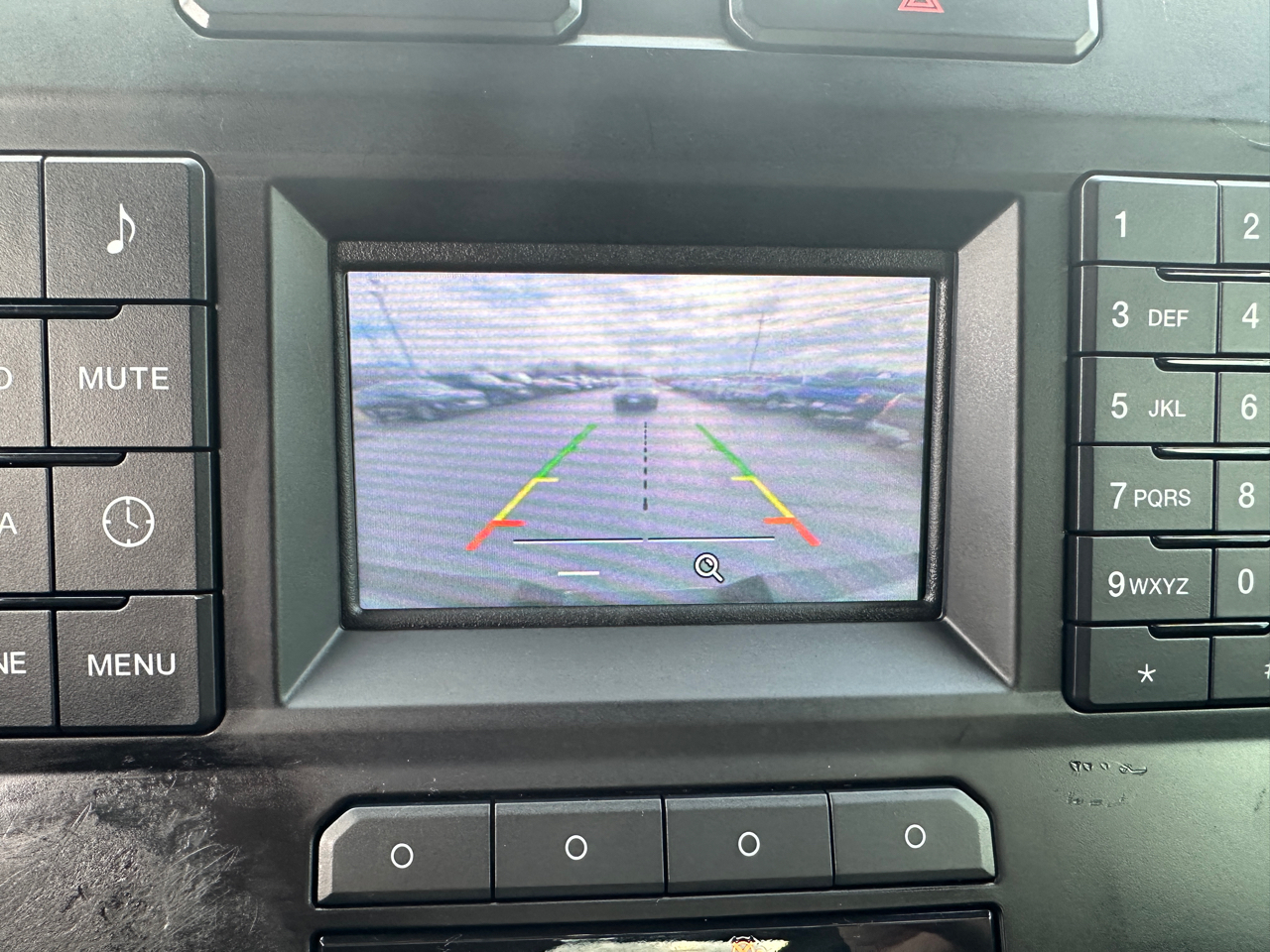 Ford F-150 4WD SuperCrew 145" XL 2015