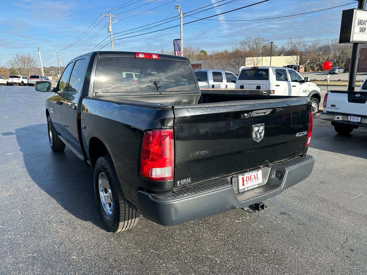 RAM 1500 Classic Tradesman 4x4 Crew Cab 5'7" Box 2019