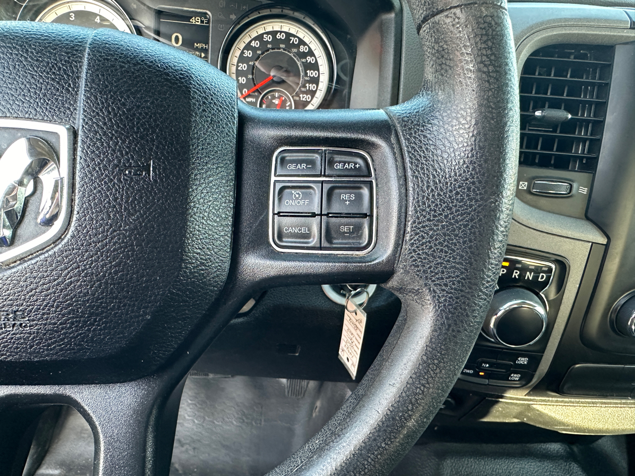 RAM 1500 Classic Tradesman 4x4 Crew Cab 5'7" Box 2019