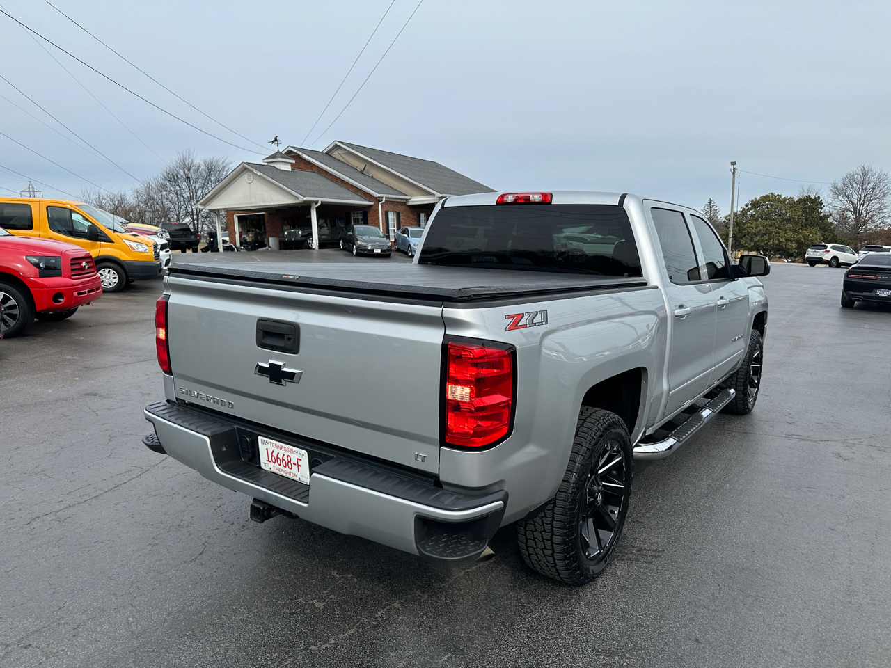Chevrolet Silverado 1500 4WD Crew Cab 143.5" LT w/2LT 2018