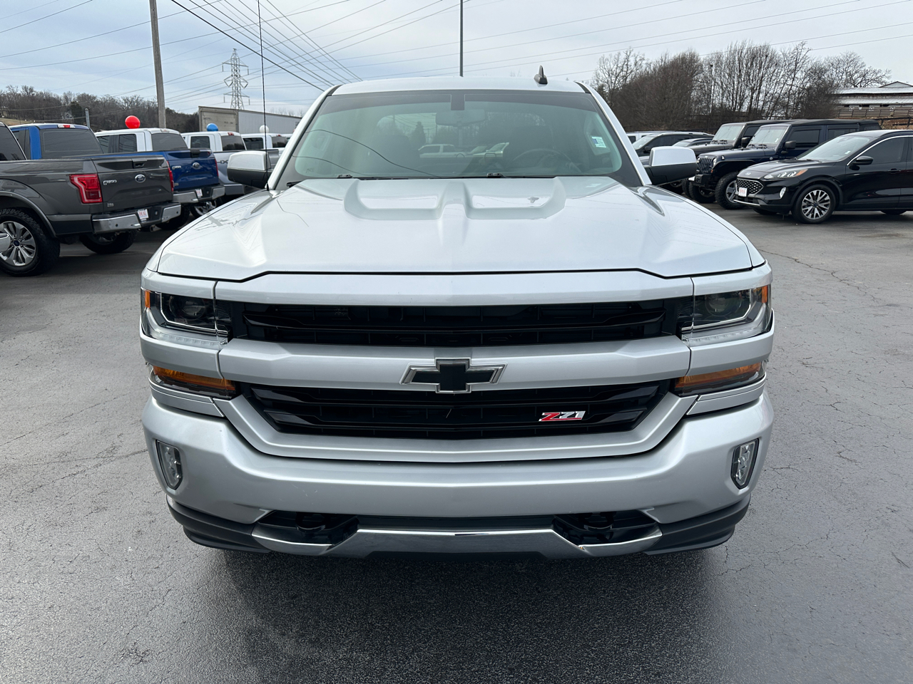 Chevrolet Silverado 1500 4WD Crew Cab 143.5" LT w/2LT 2018