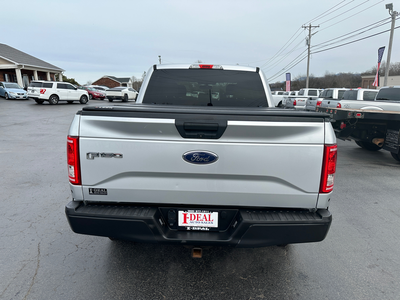 Ford F-150 4WD SuperCrew 145" XL 2015