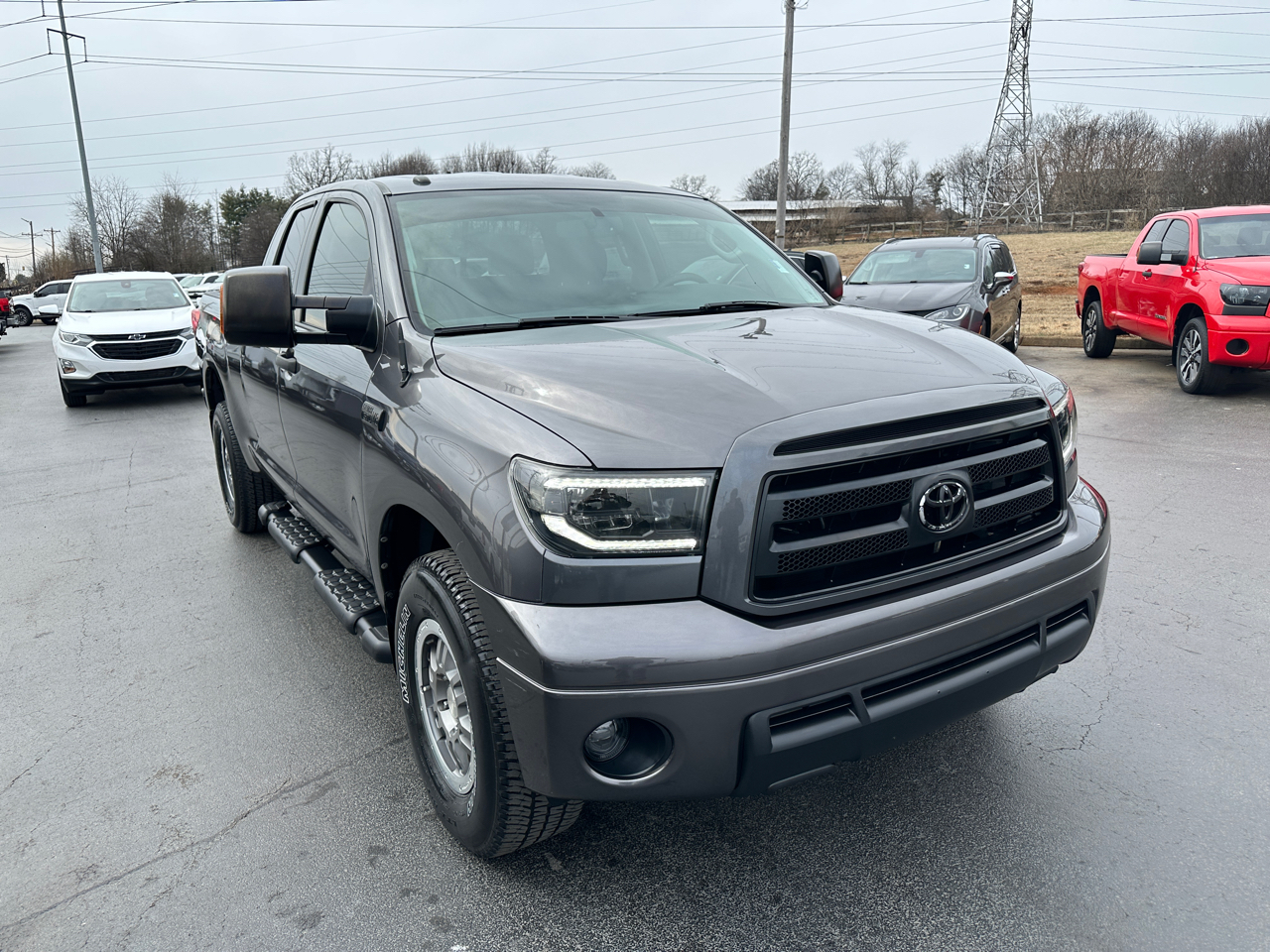 Toyota Tundra 4WD Truck Double Cab 5.7L FFV V8 6-Spd AT (Natl) 2013