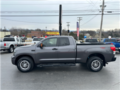 2013 Toyota Tundra 4WD Truck 