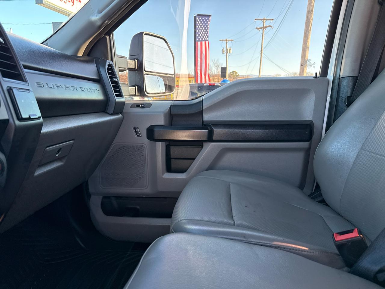 Ford Super Duty F-250 SRW King Ranch 4WD Crew Cab 8' Box 2021