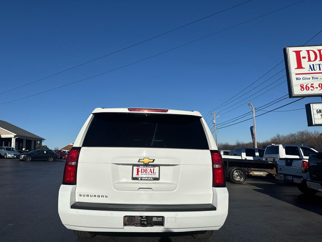 Chevrolet Suburban 4WD 4dr 1500 LS 2017