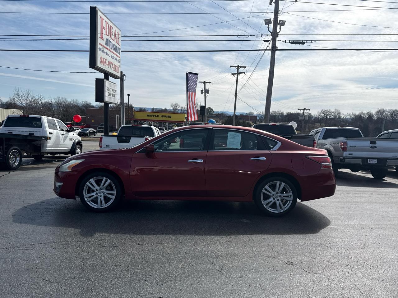 Nissan Altima 4dr Sdn V6 3.5 S 2014