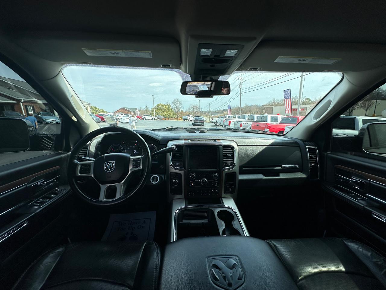 RAM 2500 4WD Mega Cab 160.5" Laramie 2016