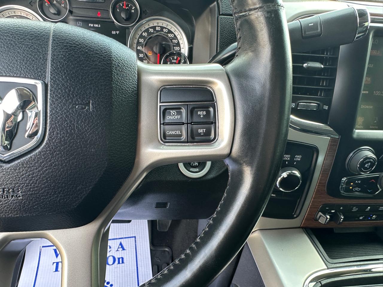 RAM 2500 4WD Mega Cab 160.5" Laramie 2016