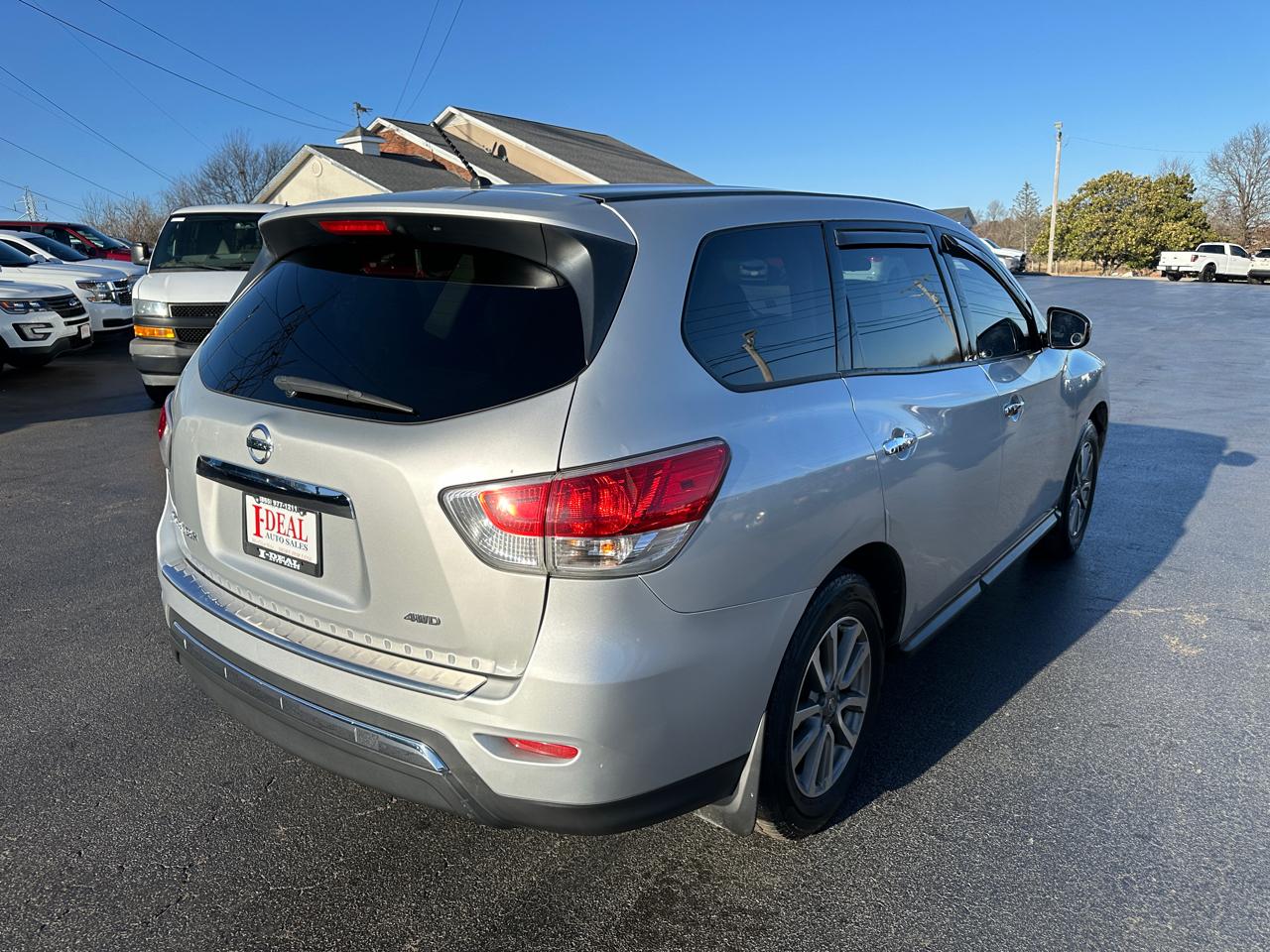 Nissan Pathfinder 4WD 4dr S 2014