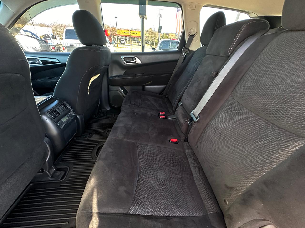 Nissan Pathfinder 4WD 4dr S 2014