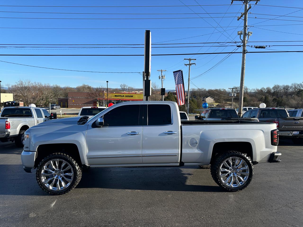 2018 Chevrolet Silverado 1500 4WD Double Cab 143.5" LTZ w/2LZ