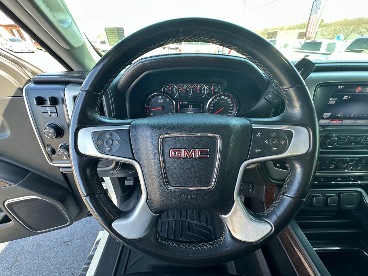 GMC Sierra 1500 4WD Crew Cab 143.5" SLT 2015