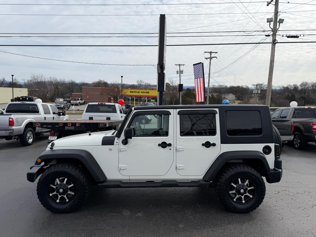 Jeep Wrangler Unlimited 4WD 4dr Sport 2010