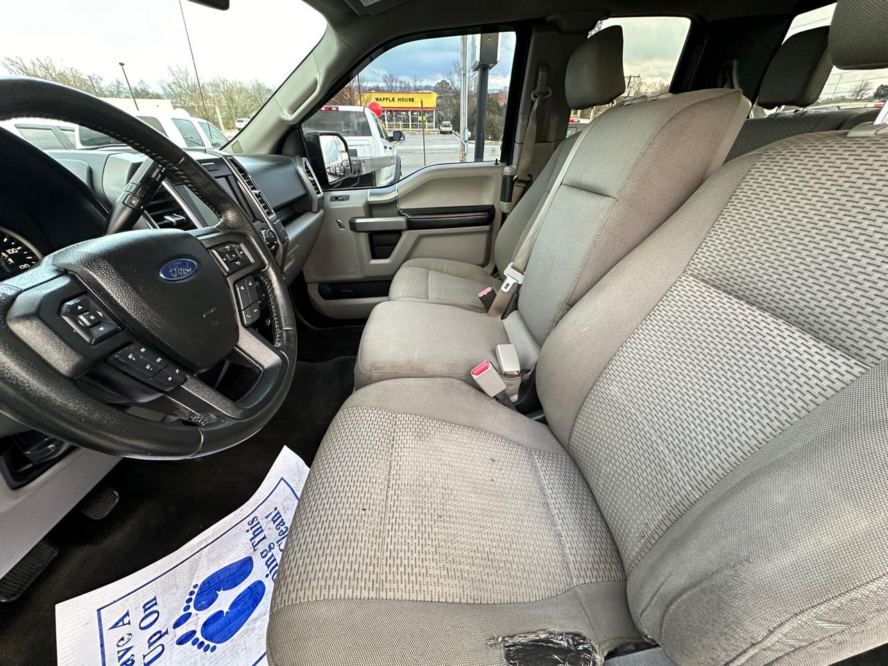 Ford F-150 4WD SuperCab 163" XLT 2015