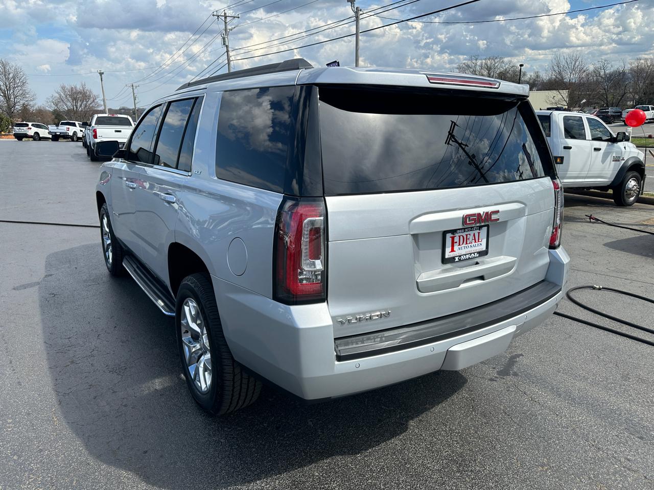 GMC Yukon 4WD 4dr SLT 2017