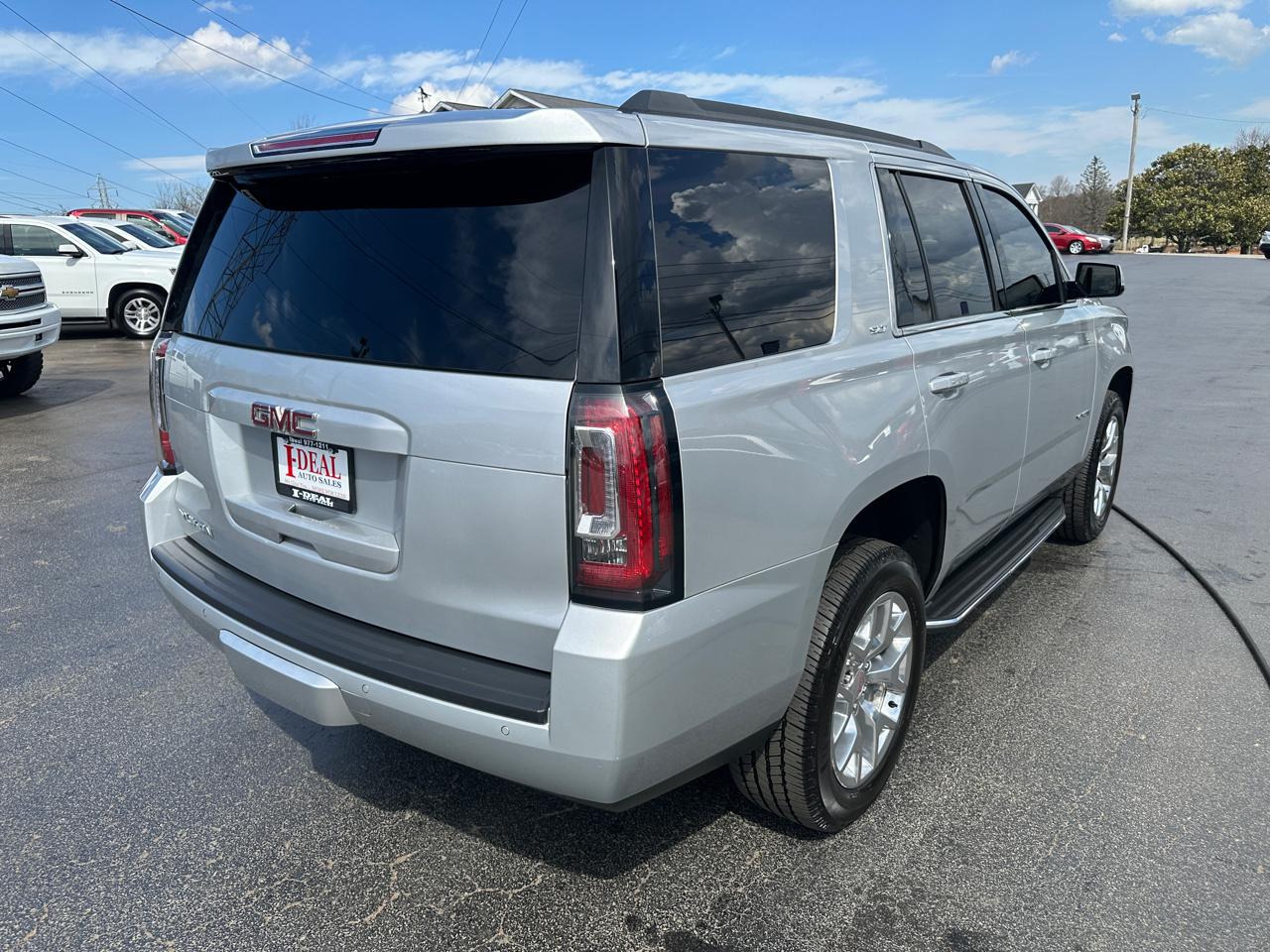 GMC Yukon 4WD 4dr SLT 2017