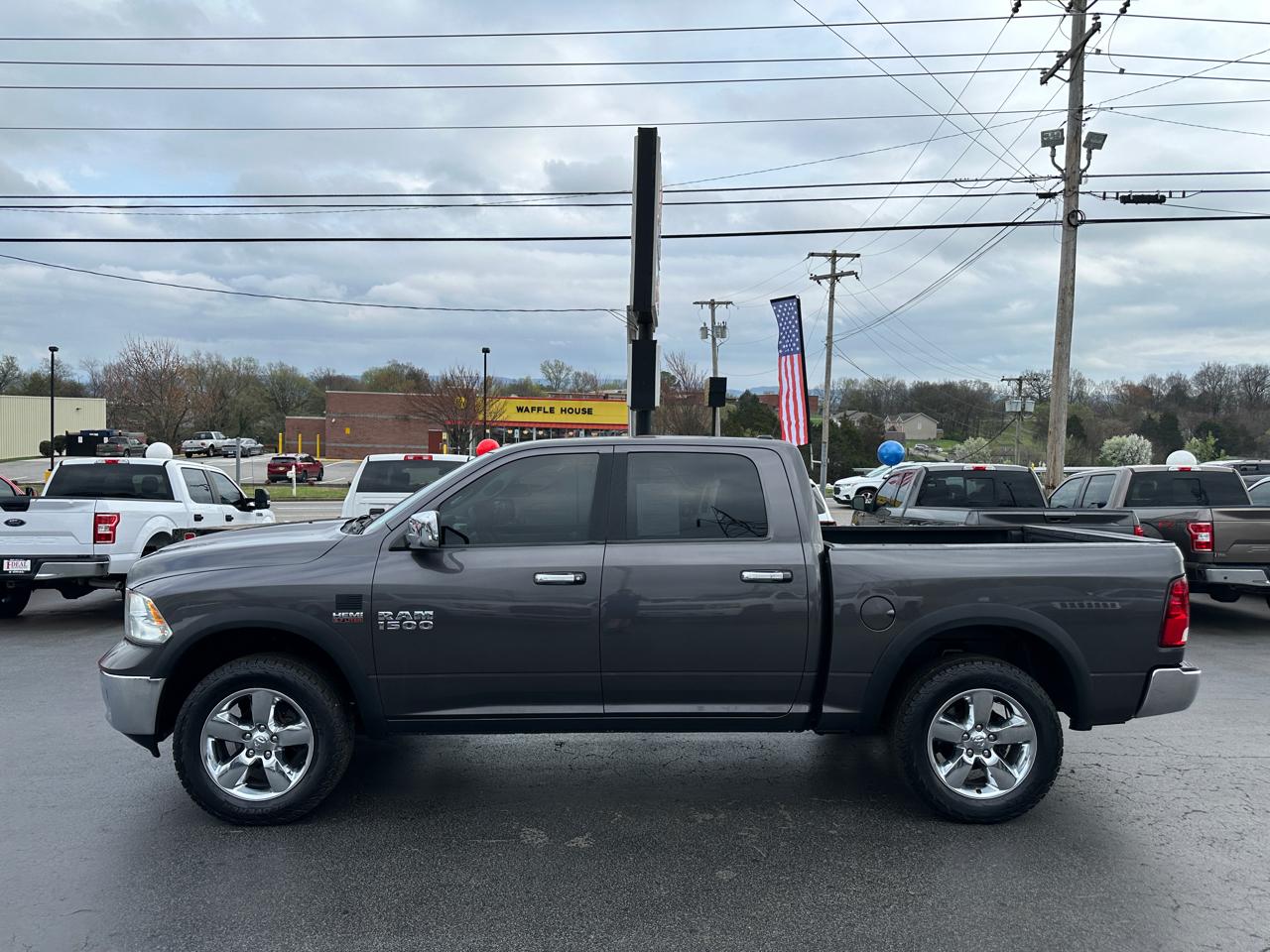 RAM 1500 4WD Crew Cab 140.5" Big Horn 2014