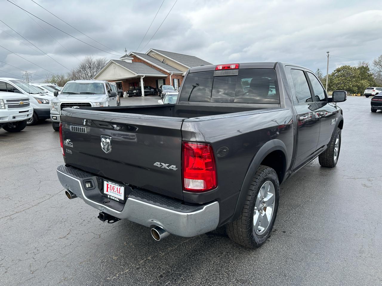 RAM 1500 4WD Crew Cab 140.5" Big Horn 2014