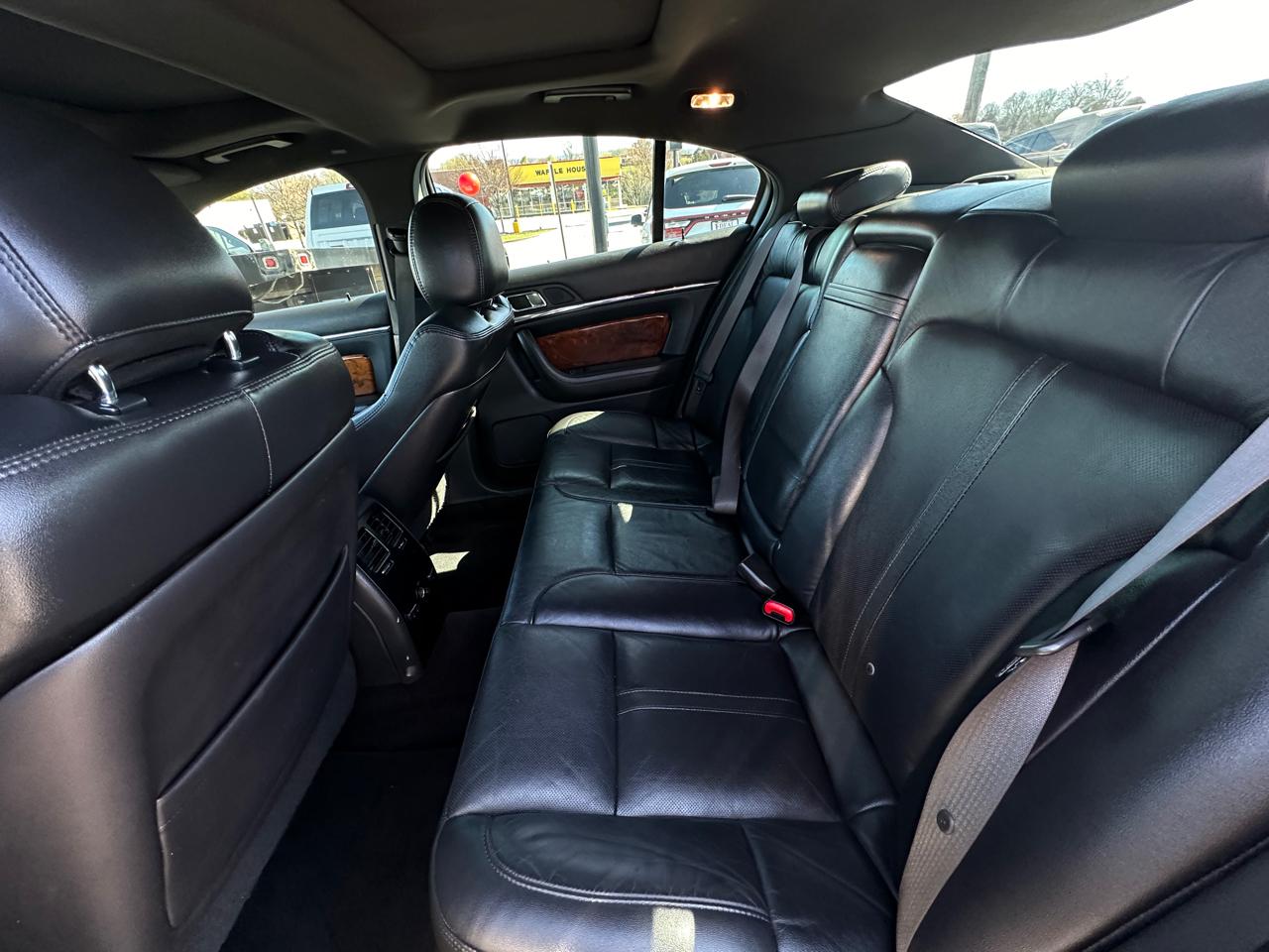 Lincoln MKS 4dr Sdn 3.7L AWD 2016