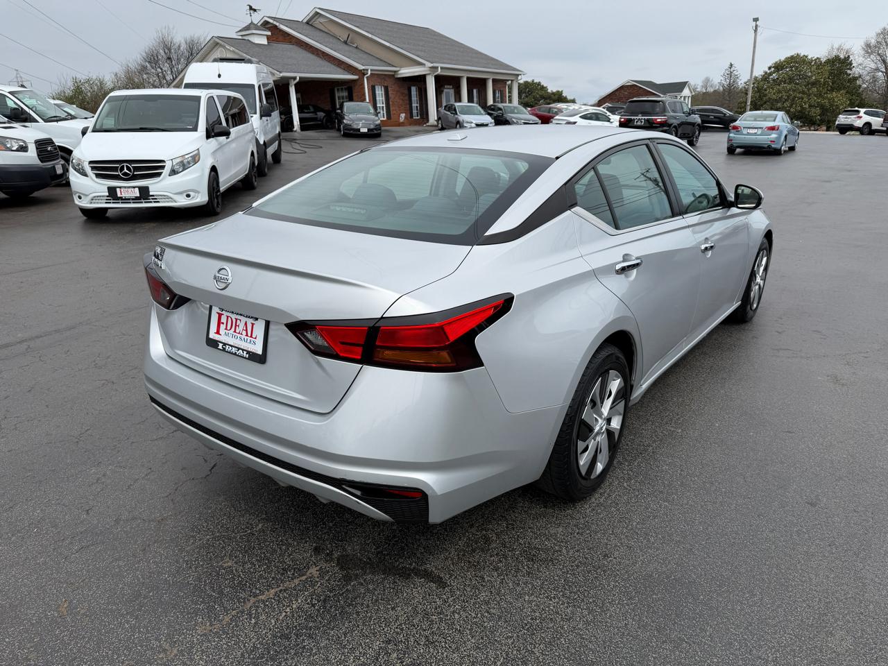Nissan Altima 2.5 S Sedan 2020