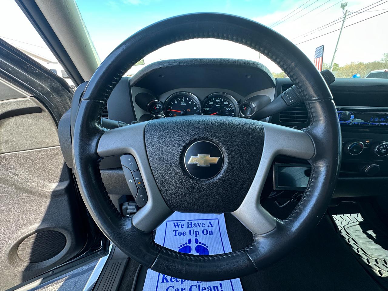 Chevrolet Silverado 1500 4WD Crew Cab 143.5" LT 2009