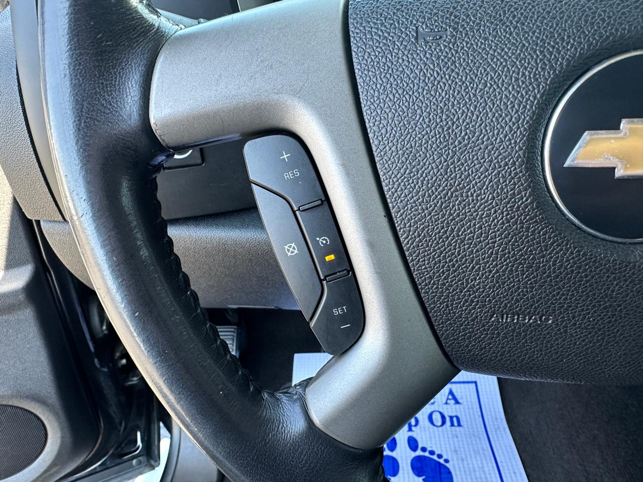 Chevrolet Silverado 1500 4WD Crew Cab 143.5" LT 2009