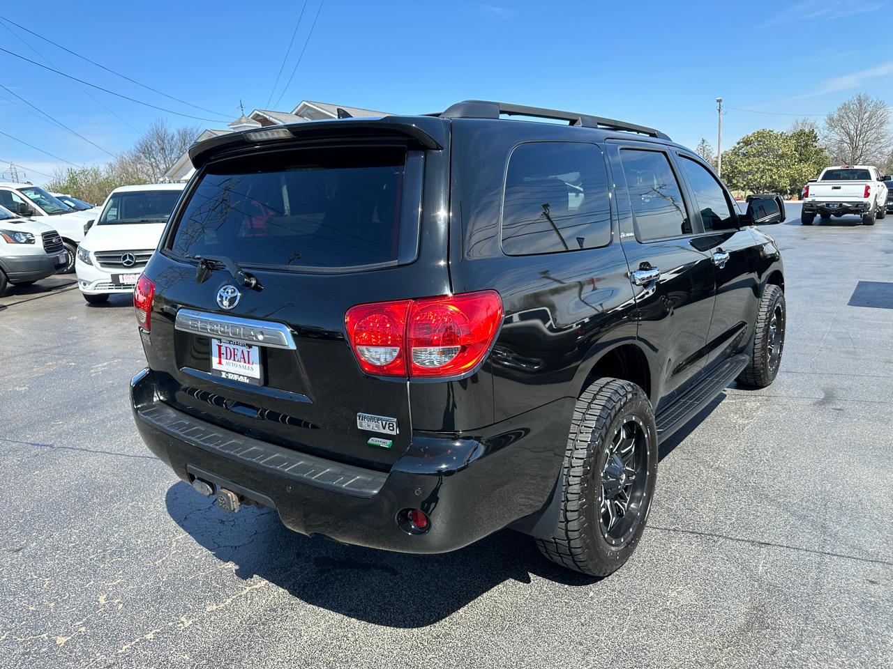 Toyota Sequoia 4WD 5.7L FFV Platinum (Natl) 2016