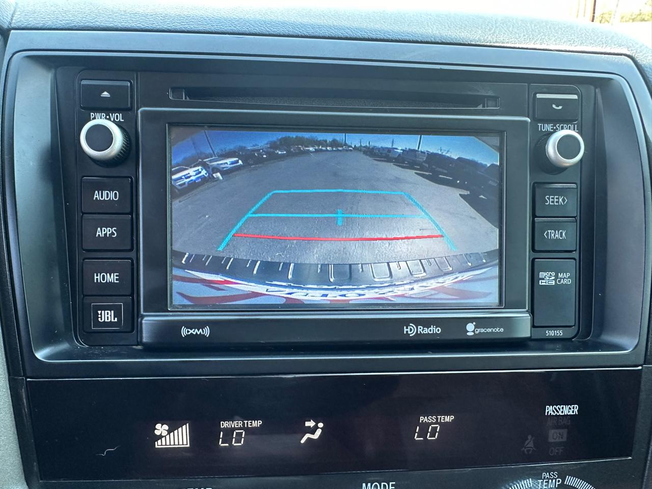 Toyota Sequoia 4WD 5.7L FFV Platinum (Natl) 2016