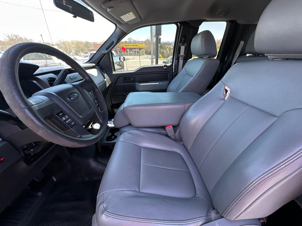 Ford F-150 4WD SuperCab 145" XLT 2014