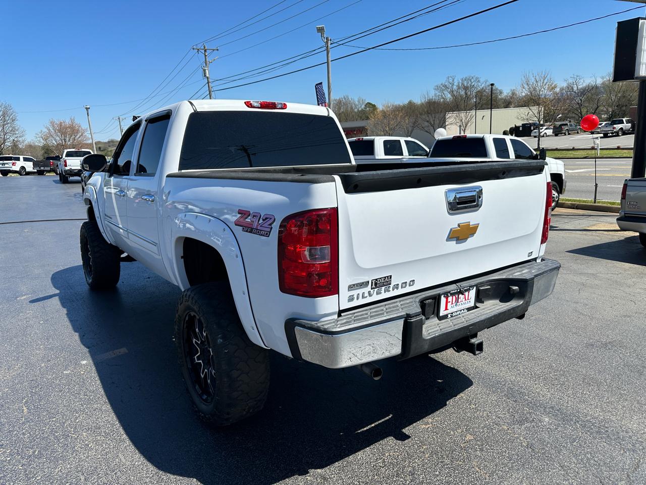 Chevrolet Silverado 1500 4WD Crew Cab 143.5" LT 2012