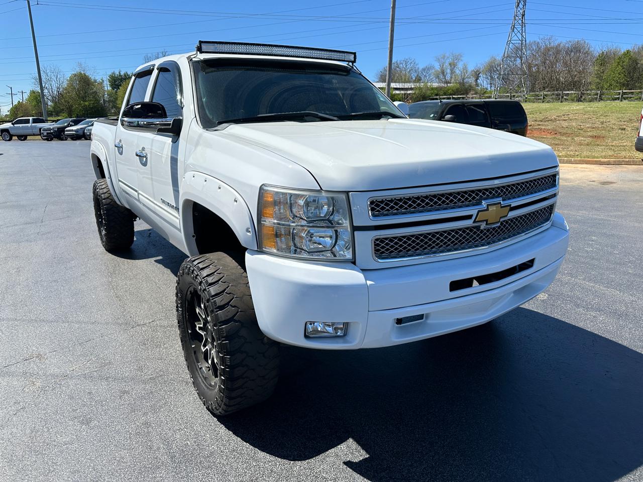 Chevrolet Silverado 1500 4WD Crew Cab 143.5" LT 2012