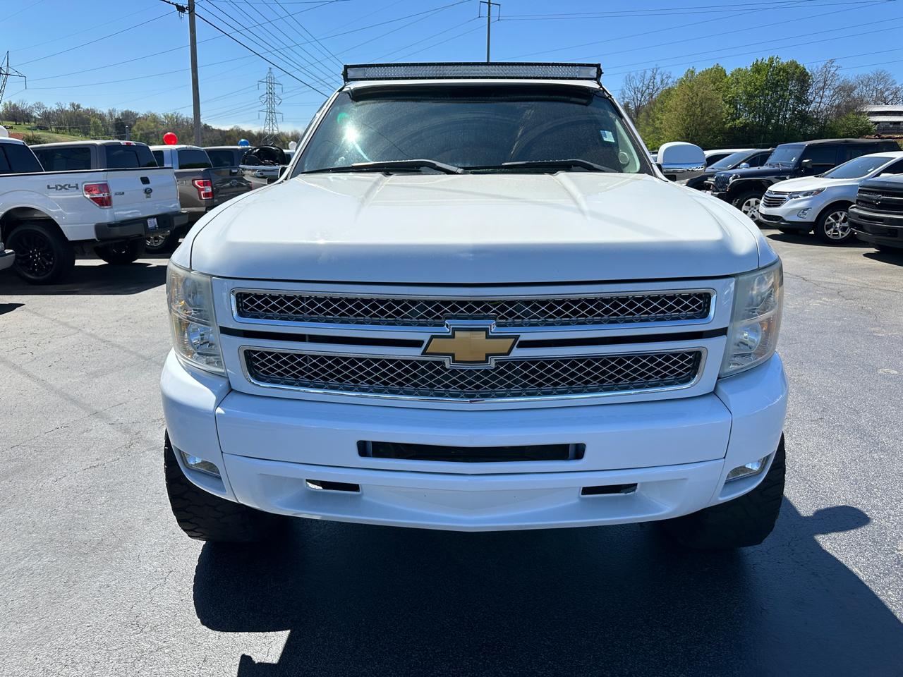 Chevrolet Silverado 1500 4WD Crew Cab 143.5" LT 2012