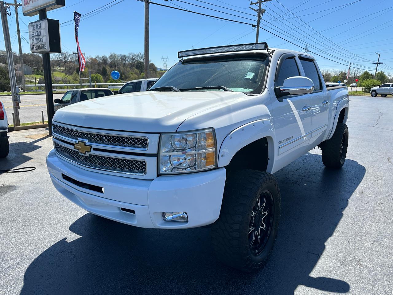 Chevrolet Silverado 1500 4WD Crew Cab 143.5" LT 2012