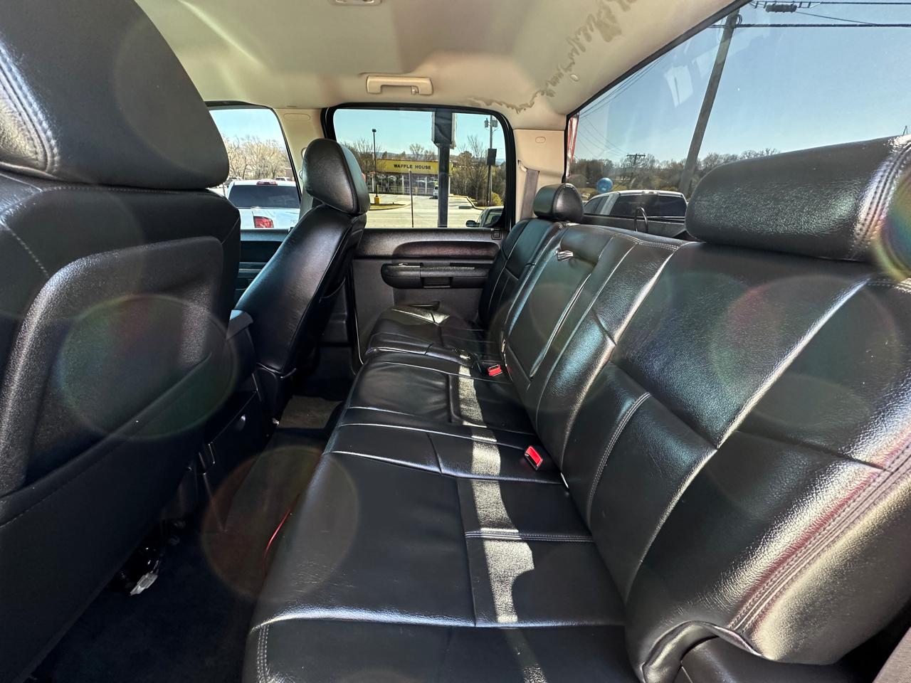 Chevrolet Silverado 1500 4WD Crew Cab 143.5" LT 2012