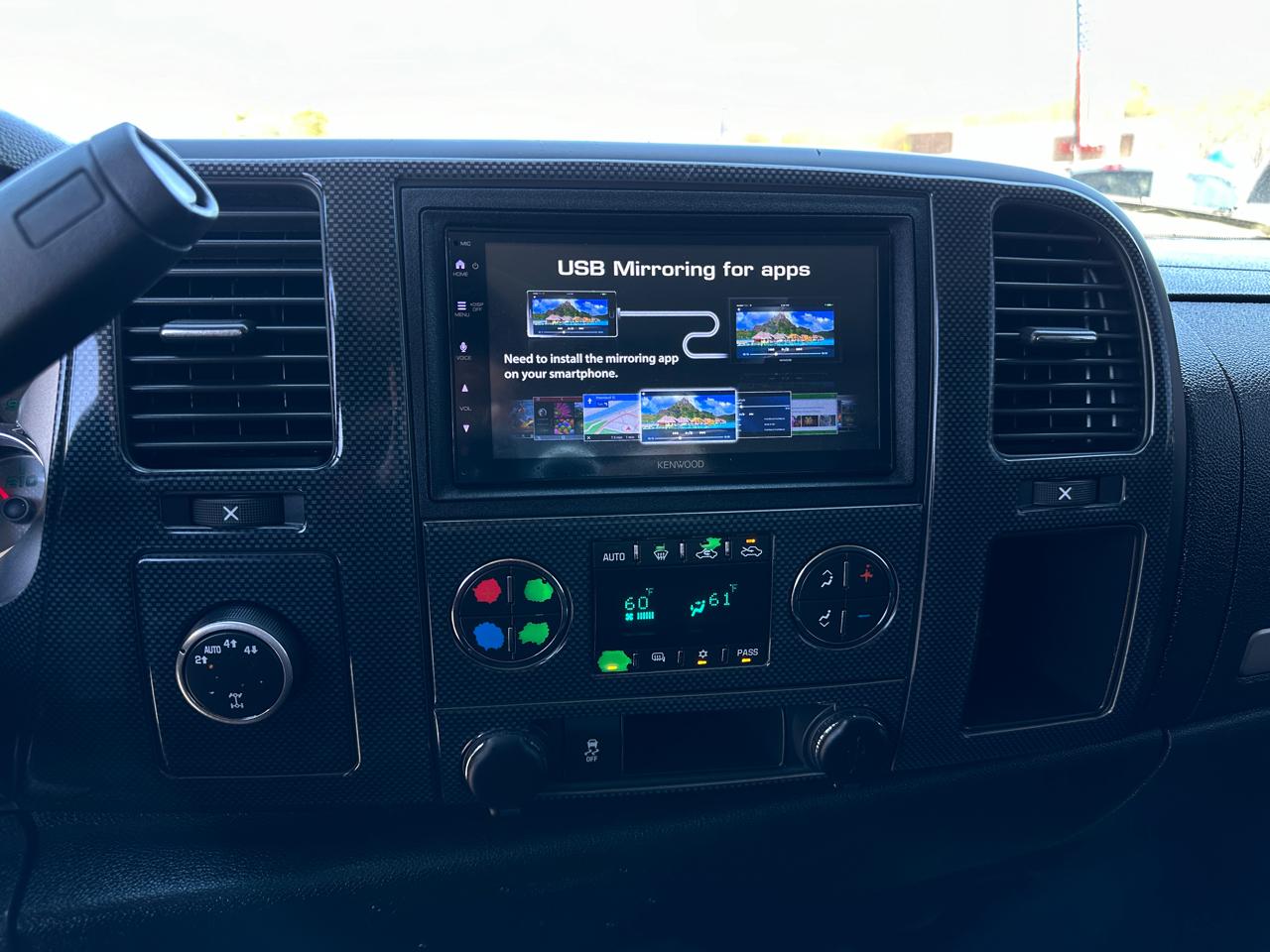 Chevrolet Silverado 1500 4WD Crew Cab 143.5" LT 2012