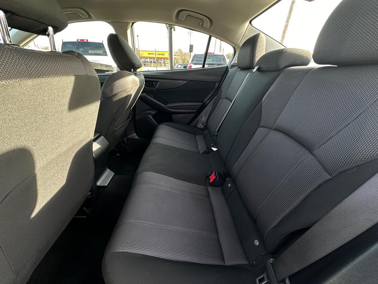 Subaru Impreza 2.0i 4-door CVT 2019