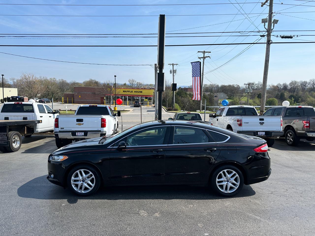 Ford Fusion 4dr Sdn SE FWD 2016