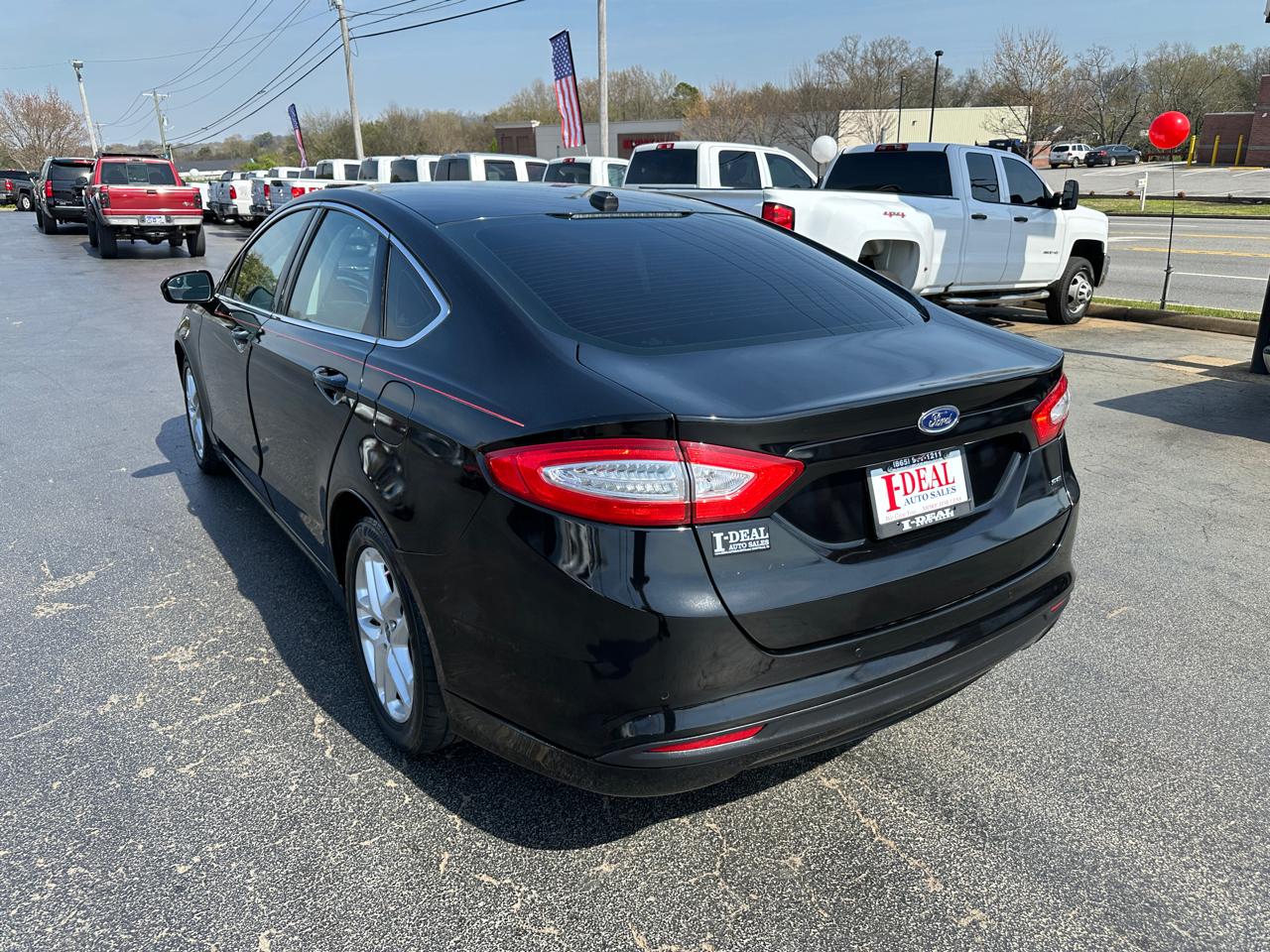 Ford Fusion 4dr Sdn SE FWD 2016