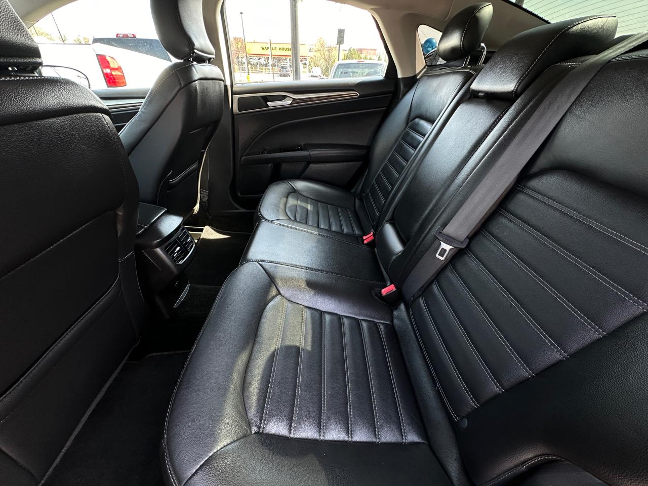 Ford Fusion 4dr Sdn SE FWD 2016