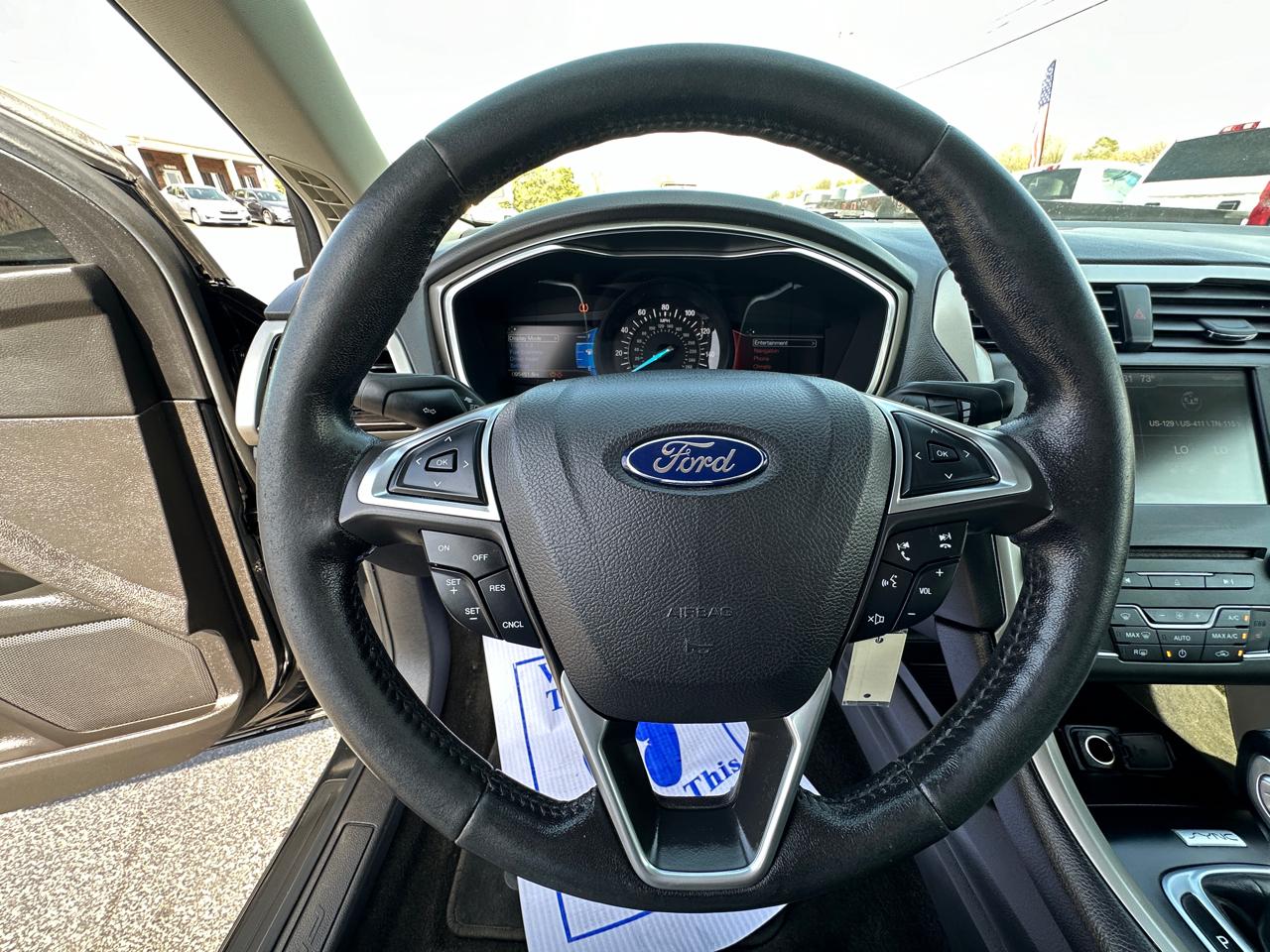 Ford Fusion 4dr Sdn SE FWD 2016