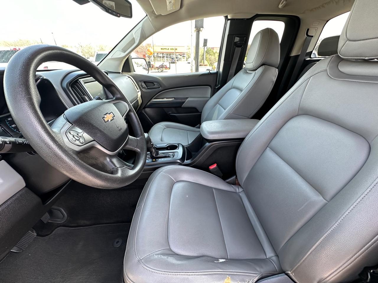 Chevrolet Colorado 2WD Ext Cab 128.3" WT 2017