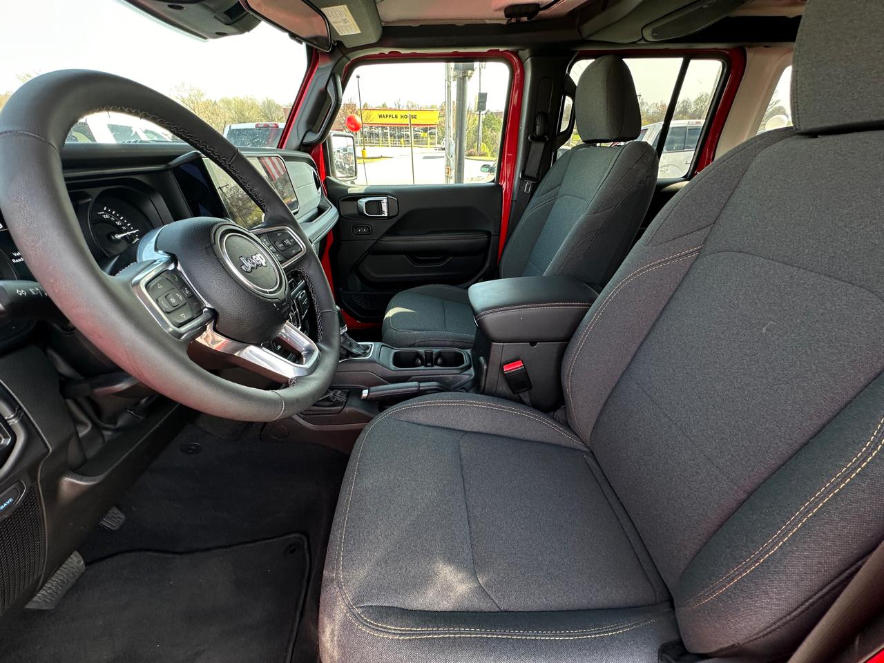 Jeep Wrangler 4xe Sahara 4x4 2025