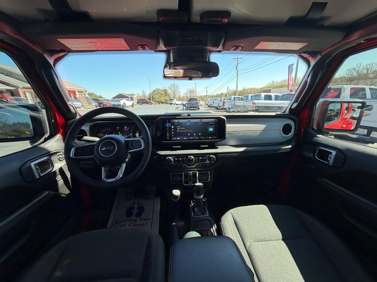 Jeep Wrangler 4xe Sahara 4x4 2025